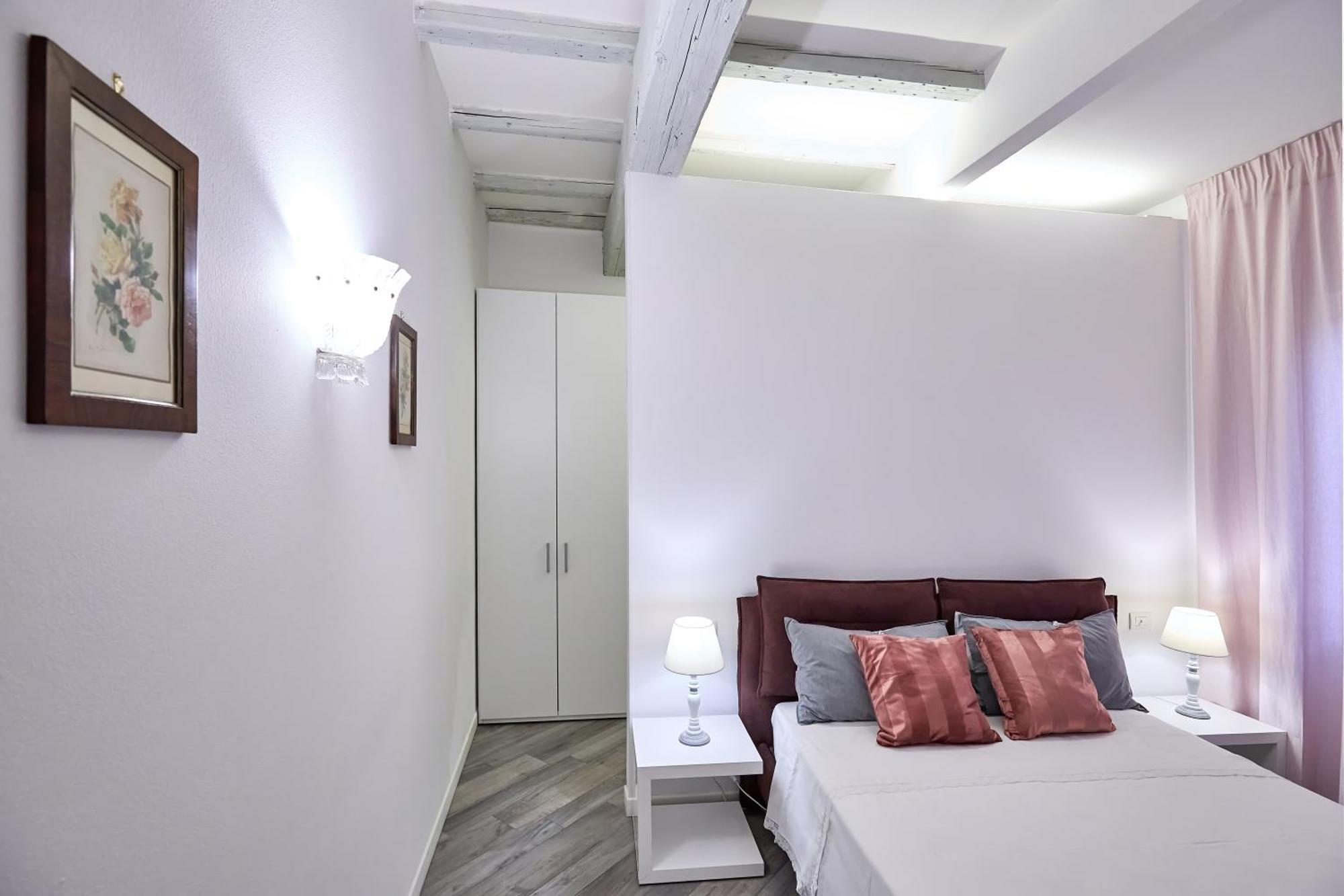 La Torre Lunga -Smart Working- 150 M Dalle-From Due Torri-Two Towers 볼로냐 외부 사진