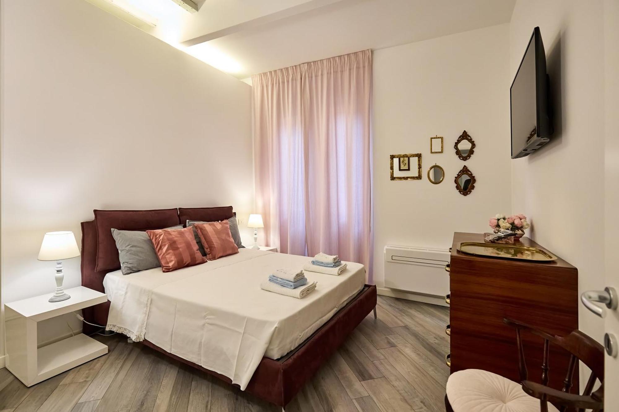 La Torre Lunga -Smart Working- 150 M Dalle-From Due Torri-Two Towers 볼로냐 외부 사진